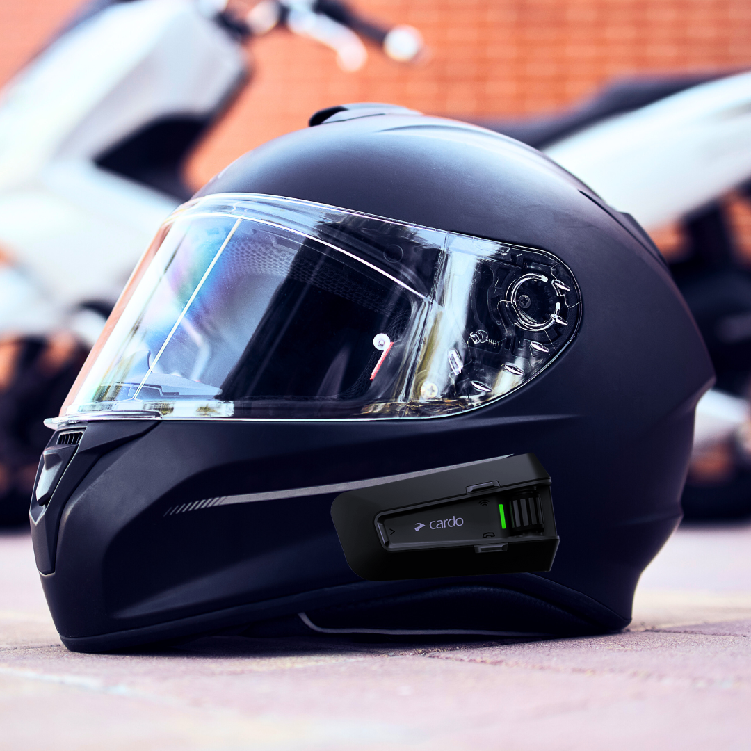 Cardo bluetooth motorcycle hot sale helmet